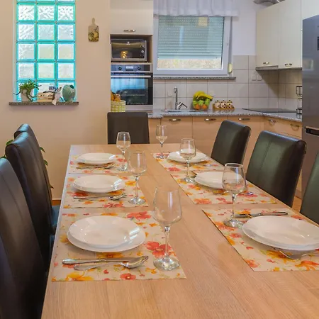 House Midas Tatil Evi Matulji